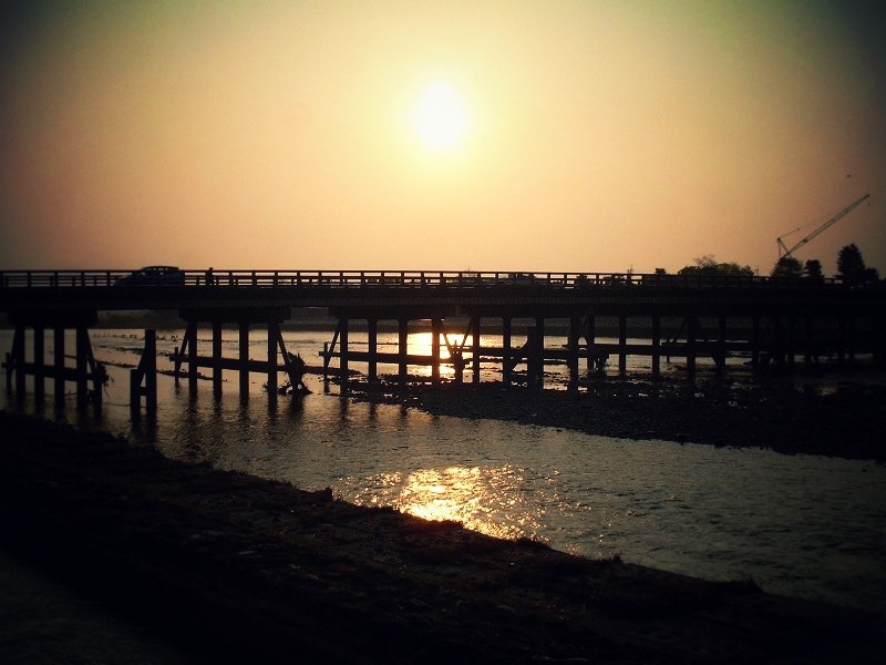 朝焼けの渡月橋